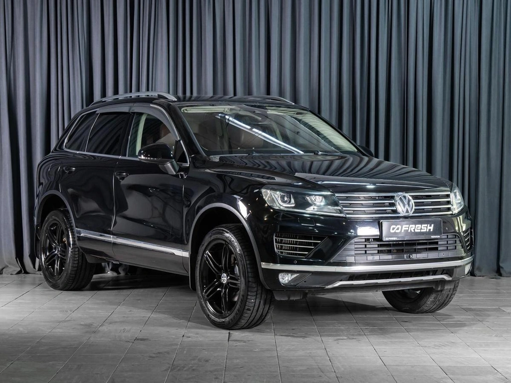 Внедорожник Volkswagen Touareg 2015 года, 3355000 рублей, Волгоград
