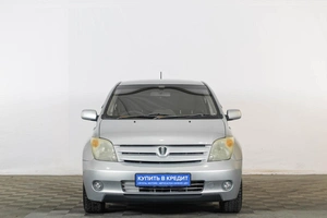 Хетчбэк Toyota Ist 2003 года, 539000 рублей, Тюмень