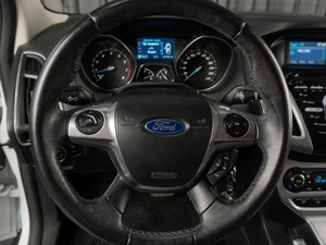 Хетчбэк Ford Focus 2012 года, 819000 рублей, Тюмень