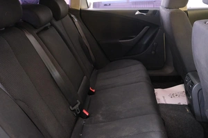 Универсал Volkswagen Passat 2008 года, 689000 рублей, Омск