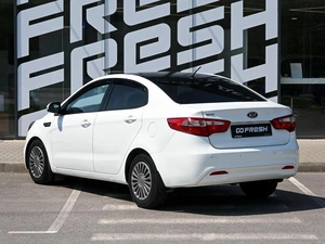 Седан Kia Rio 2012 года, 805000 рублей, Волгоград