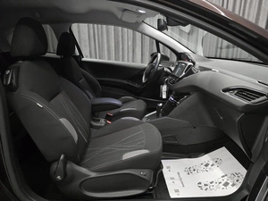 Хетчбэк Peugeot 208 2013 года, 649000 рублей, Красноярск