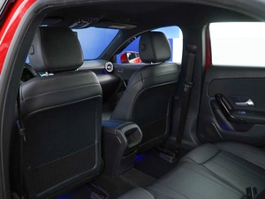 Хетчбэк Mercedes-benz A-класс 2018 года, 2289444 рублей, Москва