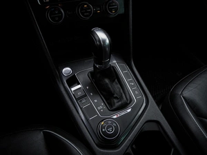 Внедорожник Volkswagen Tiguan 2018 года, 2449000 рублей, Волгоград