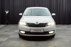 Лифтбек Skoda Rapid 2015 года, 947000 рублей, Красноярск