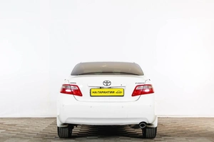 Седан Toyota Camry 2010 года, 1379000 рублей, Тюмень