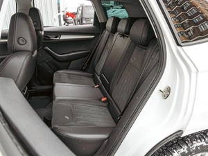 Внедорожник Skoda Karoq 2020 года, 1920000 рублей, Краснодар