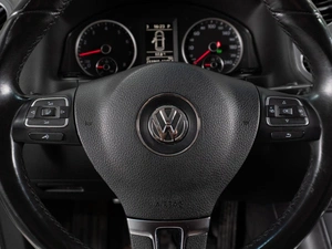 Внедорожник Volkswagen Tiguan 2013 года, 1370000 рублей, Тюмень
