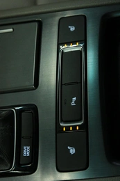 Седан Hyundai Genesis 2015 года, 2033000 рублей, Солонцы