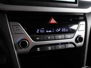 Седан Hyundai Elantra 2018 года, 1539000 рублей, Воронеж