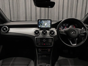 Седан Mercedes-benz CLA-класс 2015 года, 1649000 рублей, Красноярск