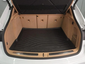 Внедорожник Porsche Macan Turbo 2015 года, 3769000 рублей, Воронеж