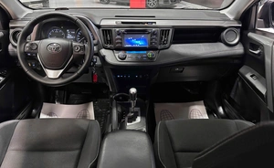 Внедорожник Toyota RAV4 2016 года, 2457000 рублей, Красноярск