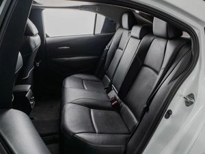 Седан Toyota Corolla 2020 года, 1919000 рублей, Тюмень