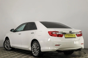 Седан Toyota Camry 2012 года, 1999000 рублей, Пермь