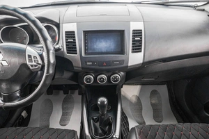 Внедорожник Mitsubishi Outlander 2008 года, 999000 рублей, Барнаул