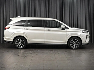 Минивэн Toyota Veloz 2023 года, 2779000 рублей, Ставрополь