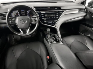 Седан Toyota Camry 2021 года, 1957900 рублей, Казань
