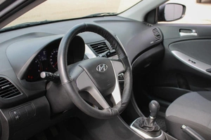 Седан Hyundai Solaris 2013 года, 1370000 рублей, Ярославль