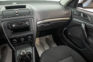 Лифтбек Skoda Octavia 2009 года, 719000 рублей, Барнаул