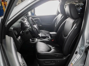 Внедорожник Toyota RAV4 2010 года, 1670000 рублей, Тюмень