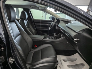 Седан Mazda 3 2019 года, 1949000 рублей, Красноярск