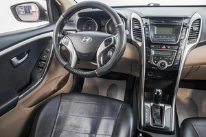 Хетчбэк Hyundai i30 2014 года, 1099000 рублей, Барнаул