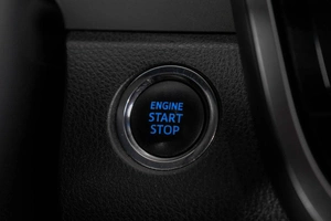 Седан Toyota Camry 2021 года, 2999000 рублей, Кемерово