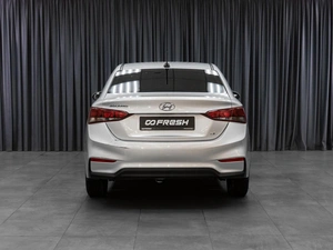 Седан Hyundai Solaris 2018 года, 1239000 рублей, Тюмень