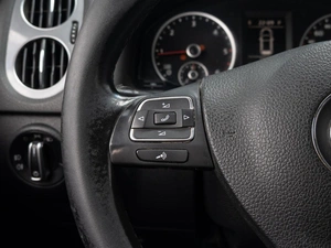 Внедорожник Volkswagen Tiguan 2012 года, 1210000 рублей, Краснодар