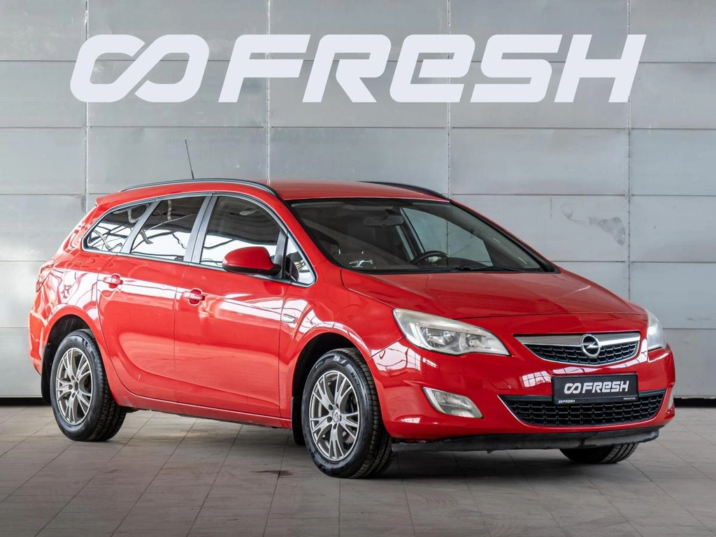 Универсал Opel Astra 2012 года, 799000 рублей, Краснодар