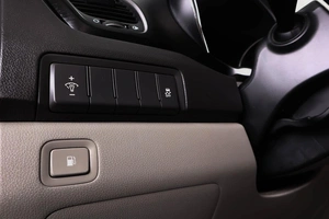 Минивэн Kia Carnival 2017 года, 2519000 рублей, Пермь