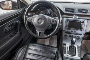 Седан Volkswagen Passat CC 2013 года, 1039000 рублей, Барнаул