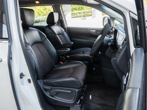 Минивэн Nissan Elgrand 2018 года, 2900000 рублей, Волгоград