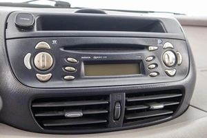 Минивэн Nissan Almera Tino 2001 года, 289000 рублей, Барнаул