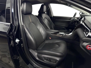 Седан Toyota Camry 2019 года, 2650100 рублей, Казань