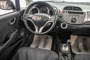 Хетчбэк Honda Jazz 2009 года, 769000 рублей, Барнаул