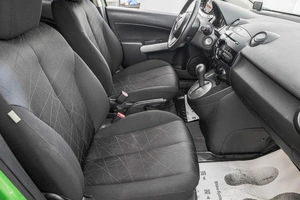 Хетчбэк Mazda 2 2012 года, 1249000 рублей, Барнаул