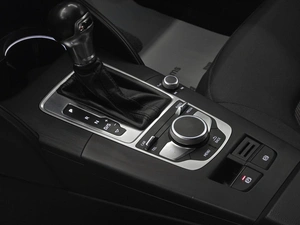 Хетчбэк Audi A3 2016 года, 1599000 рублей, Красноярск