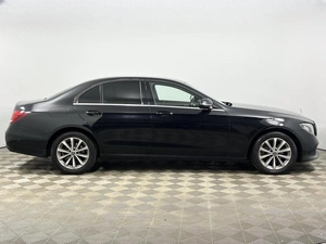 Седан Mercedes-benz E-класс 2019 года, 2132900 рублей, Казань