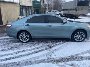 Седан Toyota Camry 2007 года, 890000 рублей, Красноярск