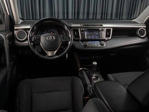 Внедорожник Toyota RAV4 2012 года, 1890000 рублей, Тюмень