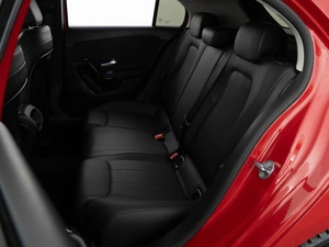 Хетчбэк Mercedes-benz A-класс 2018 года, 2248050 рублей, Москва