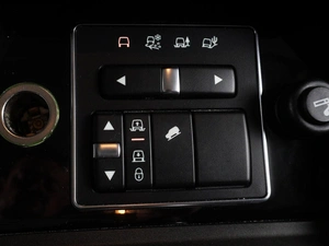 Внедорожник Land Rover Discovery 2015 года, 2140000 рублей, Минеральные Воды