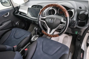 Хетчбэк Honda Fit 2011 года, 1079000 рублей, Красноярск