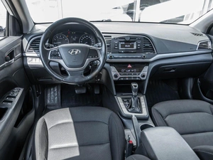 Седан Hyundai Elantra 2017 года, 1490000 рублей, Ставрополь