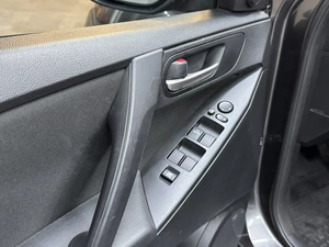 Седан Mazda 3 2012 года, 947000 рублей, Красноярск