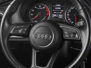 Седан Audi A3 2017 года, 2099000 рублей, Тюмень