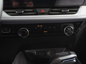 Седан Chevrolet Monza 2023 года, 1899000 рублей, Минеральные Воды