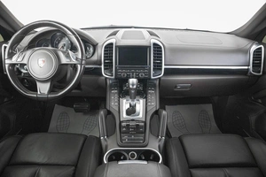 Внедорожник Porsche Cayenne 2014 года, 3349000 рублей, Кемерово